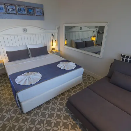 Отель Marmaris Beach Hotel 3*