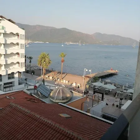 Marmaris Beach Hotel מלון