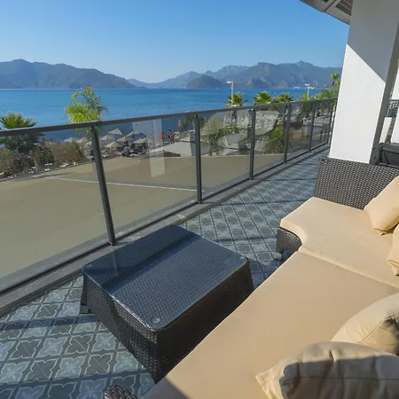 מלון Marmaris Beach Hotel 3*