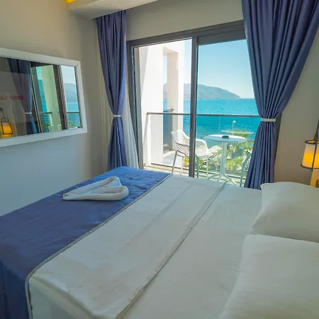 Marmaris Beach Hotel מלון