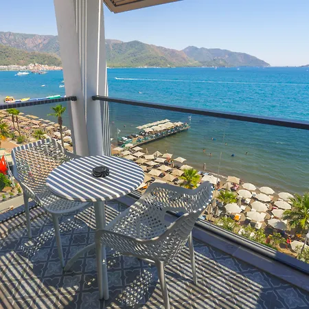 Marmaris Beach Hotel מלון 3*