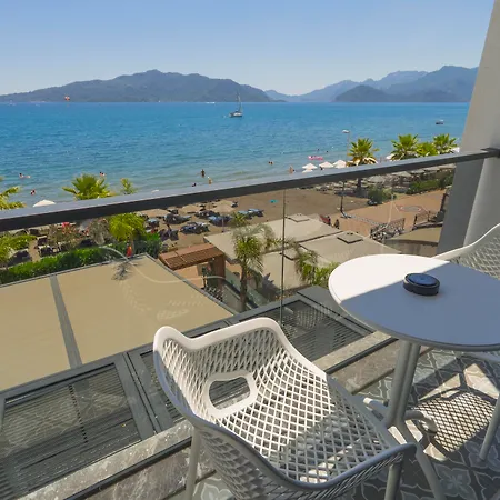 Marmaris Beach Hotel מלון
