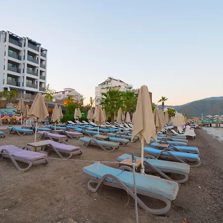 Marmaris Beach Hotel מרמריס
