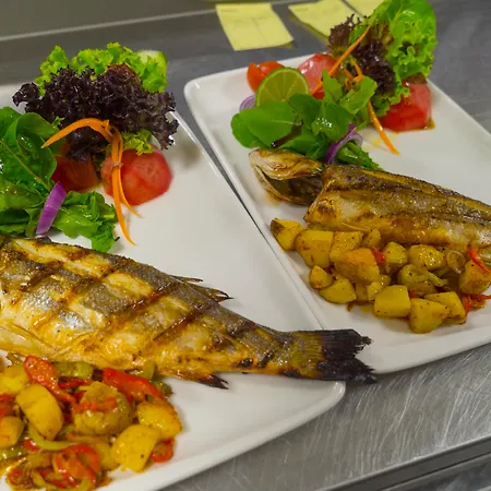 מלון Marmaris Beach Hotel 3*