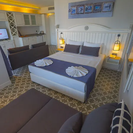 Marmaris Beach Hotel Отель