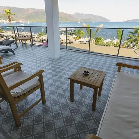 Marmaris Beach Hotel מלון