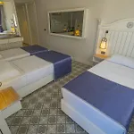 Szálloda Marmaris Beach Hotel